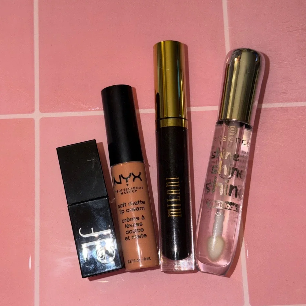Lip Bundle NYX Athens Milani Super Natural Essence Clear e.l.f. Pinkies Up 4pc